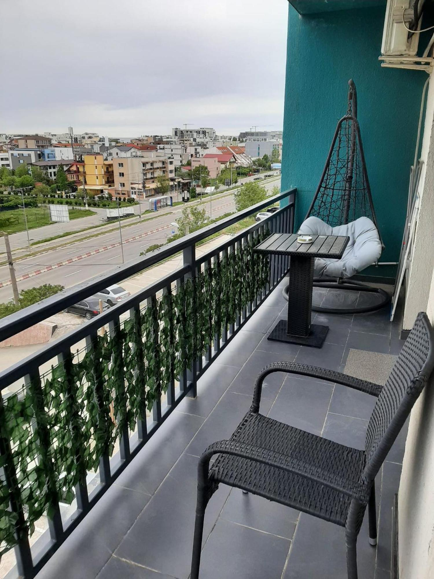 Vis Residence Năvodari Exteriör bild